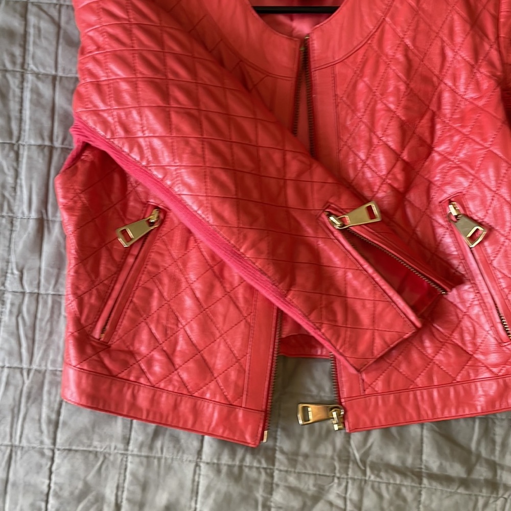 Leather jacket - Picture 2 of 9
